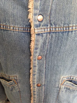 Cazadora vaquera Zara con borrego Talla L