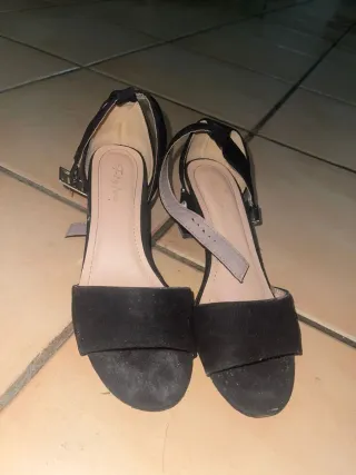 Sandali tacco basso donna n.36