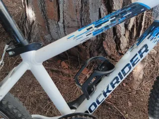 Bicicleta infantil Rockrider 20" en buen estado