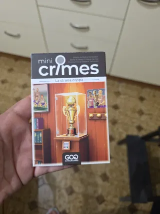 Mini Crimes: La strana coppa gioco da tavolo