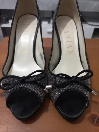 Zapatos de fiesta MARIAN negros y plateados