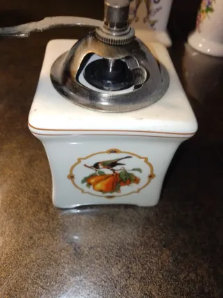 Lotto 4 macinini ceramica vintage