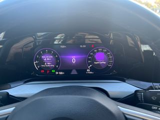 Volkswagen Golf 8 1.0 eTSI 110cv DSG 11.960km 2023