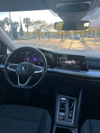 Volkswagen Golf 8 1.0 eTSI 110cv DSG 11.960km 2023