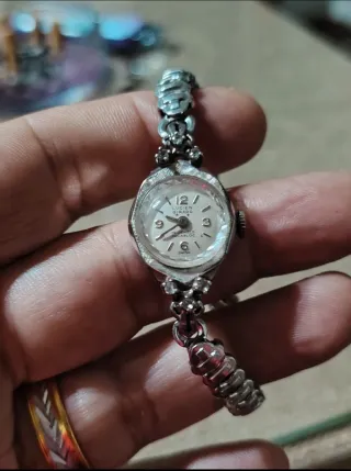 Reloj LUCIEN GIRARD cuerda manual mujer