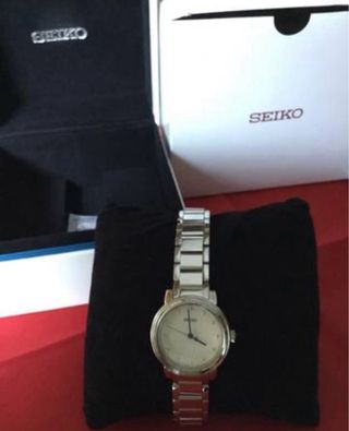 Reloj Seiko Mujer Plata y Blanco