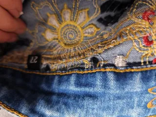 Pantalón vaquero Desigual Talla 27