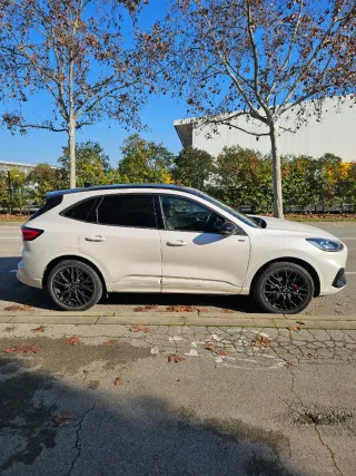 Ford Kuga phev 2023