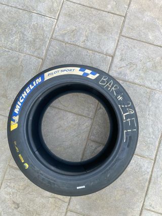 Neumático GT3 decoración