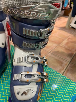 Botas de esquí Nórdica talla 22.5