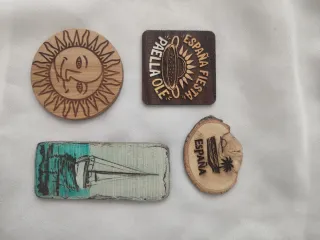 Lote 4 Imanes de madera Hechos a Mano