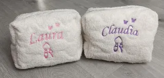 Neceser bordado mujer con nombre y diseño.cada uno