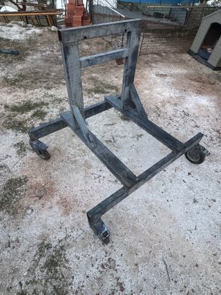 Remolque/soporte para motor de barco con ruedas
