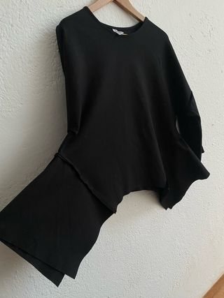 Jersey negro asimétrico talla única
