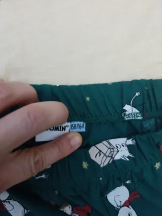 Pijama Moomin niña beige y verde