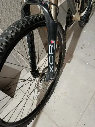 Bicicleta Togano con frenos de disco