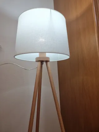 Lámpara Nórdica Madera y Tela