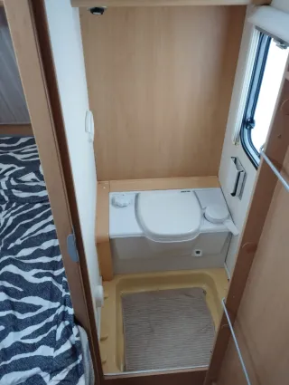 Caravana Dethleffs 560 sk completísima!!!