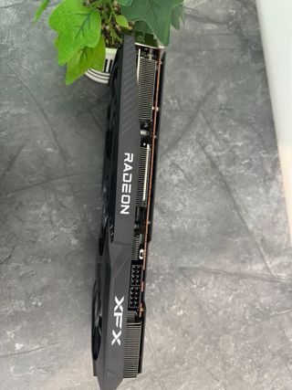 Scheda video AMD RX 6700 XT 12GB