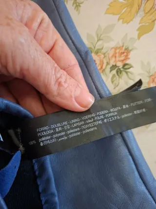 Guantes largos de piel azul Zara