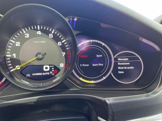 Porsche Panamera 4 E-Hybrid Platinum Edit Sport Turismo