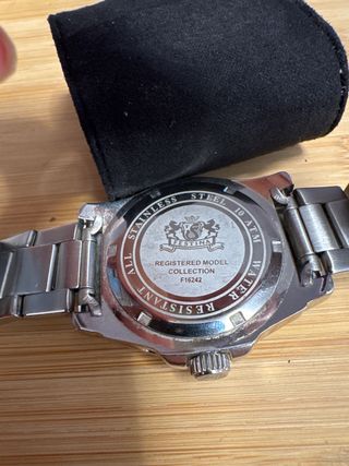 Reloj Festina Multifunción Negro y Plateado