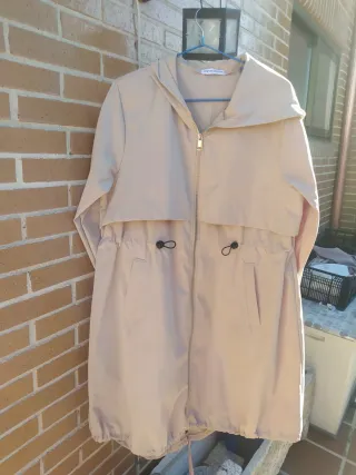 Gabardina beige mujerp Sin estrenar