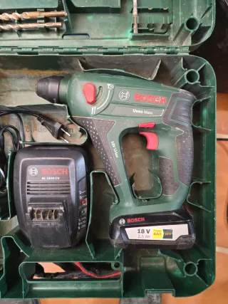 Taladro a batería Bosch con maletín