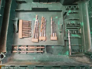 Taladro a batería Bosch con maletín