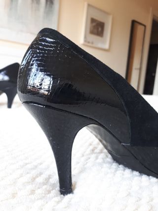 Zapato de fiesta tacón negro