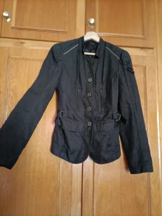 Chaqueta IKKS negra T36 militar rock chic mujer