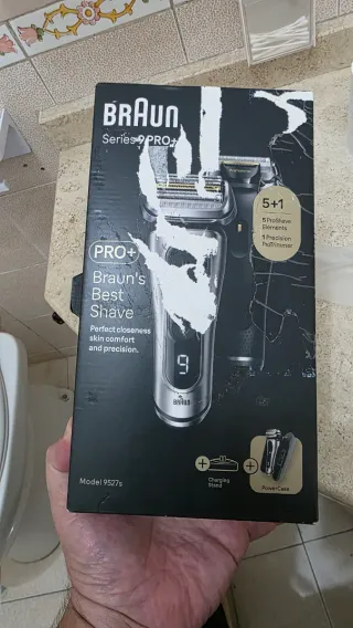 Rasoio Braun Serie 9 Pro + PowerCase