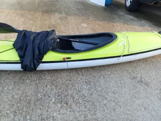 Kayak de mar fibra de vidrio 4,95m