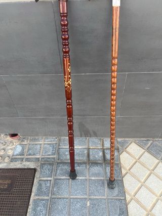 Bastones de madera elegantes