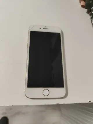 iPhone 6s 32GB schermo ok, per pezzi o riparazione