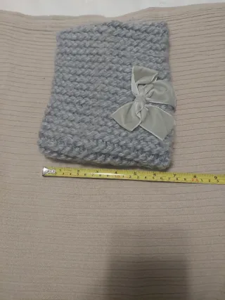 Cuello bufanda lana gris con lazo