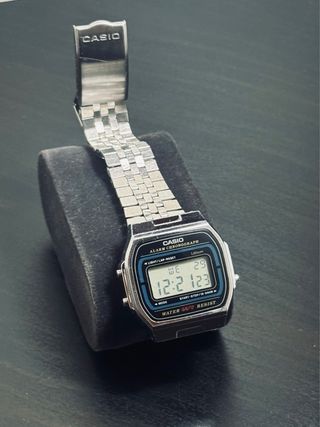 Casio A164W Reloj Digital Plata