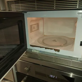 Microondas eas Electric