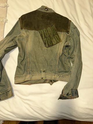 Chaqueta vaquera estilo motero