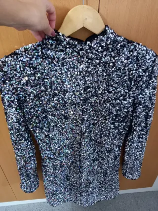 Vestido fiesta lentejuelas negro y plata