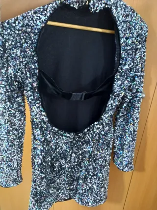 Vestido fiesta lentejuelas negro y plata