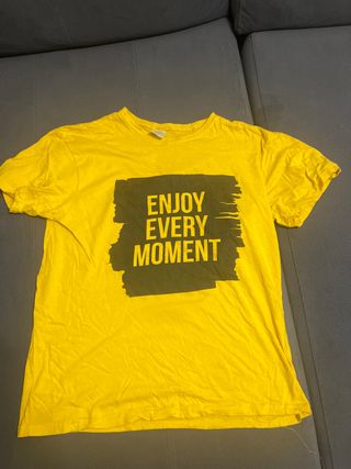 Camiseta amarilla Enjoy Every Moment