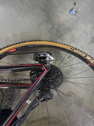 Bicicleta Cube Elite Carbono