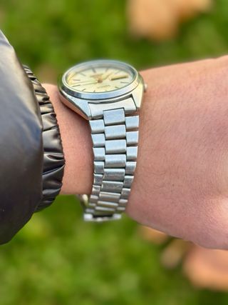 Seiko 5 Automático Vintage– Día/Fecha – 21 Rubíes