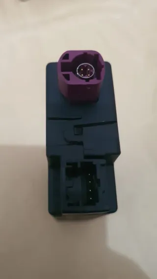 VW USB Hub 5G0035953D – Distribuidor de Voltaje