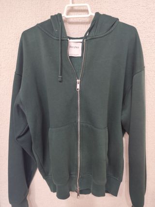 Sudadera Bershka verde con cremallera