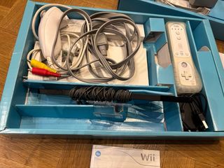 Nintendo Wii con scatola originale + Wii Sports