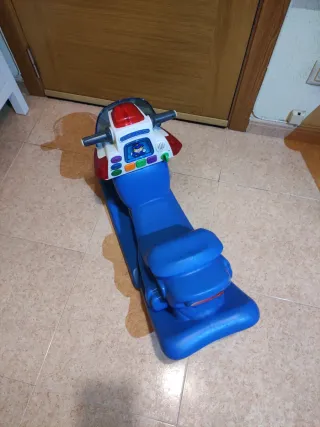 Moto Balancín Policía Little Tikes Azul