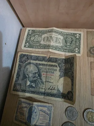 Monedas y billetes antiguos
