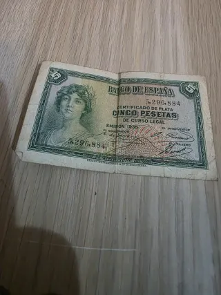 Monedas y billetes antiguos
